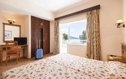 Neptuno Hostal