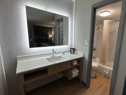 Travelodge by Wyndham Gainesville