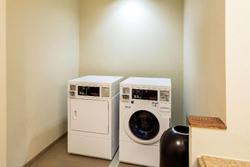 Comfort Suites University