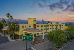 La Quinta Inn & Suites by Wyndham Tucson-Reid Park