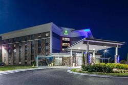 Holiday Inn Express Rocky Mount – Sports Center