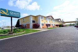 Quality Inn & Suites Springfield Southw near I-72