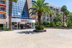 Smart Voxx Resort Hotel