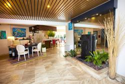 Carnac Lodge & Hotel