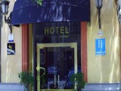 Adriano Hotel