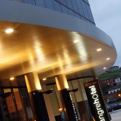 Azz Langrehotel & Spa