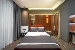 Second Suit Hotel