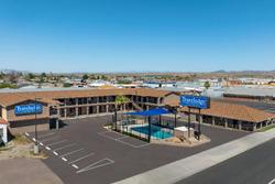 Travelodge By Wyndham Parker