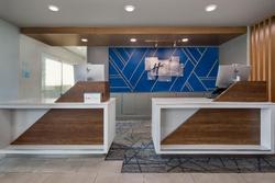Holiday Inn Express And Suites Muskegon