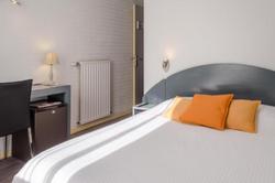 Logis Hotel Le Pont Bernet
