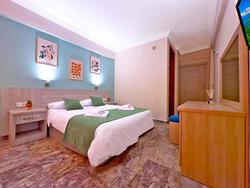 Native Hotel