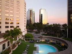 Hilton Long Beach & Executive Meeting Center