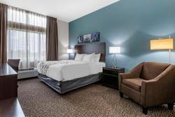 Sleep Inn & Suites Milwaukee/franklin