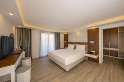 Club Nur Hotel