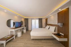 Club Nur Hotel
