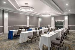 DoubleTree by Hilton Fort Myers at Bell TowerShops