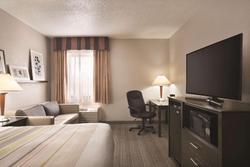 Country Inn & Suites Indianapolis East IN