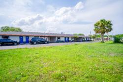 Alamo Oasis Inn and Suites By OYO San Antonio