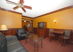 Quality Suites Addison-Dallas