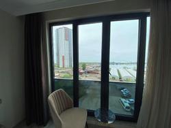 Rena Grand Residence Suite