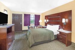 Days Inn by Wyndham Fayetteville