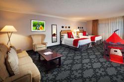 Anaheim Majestic Garden Hotel