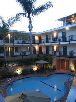 Dunes Inn - Wilshire