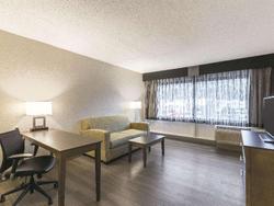 La Quinta Inn & Suites Virginia Beach