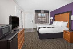 Baymont by Wyndham Greenville Woodruff Rd