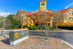 La Quinta Inn & Suites Raleigh - Durham Airport