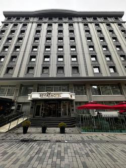 Nova Plaza Crystal Hotel