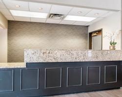Clarion Inn & Suites Springfield