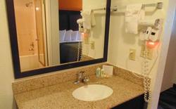 Quality Inn Creekside