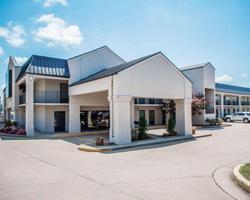 Quality Inn US65 & E Battlefield Rd Springfield