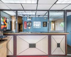 Econo Lodge North North Area