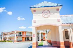 OYO hotel Greensboro east I 40