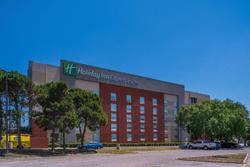 Holiday Inn Express & Sts Medical-Six Flags