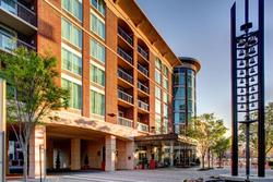 Hampton Inn & Suites Greenville-Downtown-River