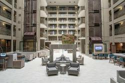 Embassy Suites by Hilton Chicago Schaumburg Woodfi