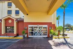 Sleep Inn Leesburg Chain Of Lakes