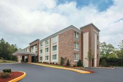 La Quinta Inn Suites By Wyndham Sturbridge