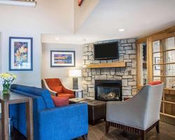 Comfort Inn & Suites Colonial