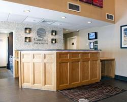 Comfort Inn & Suites Colonial