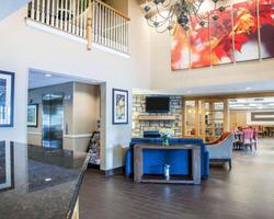 Comfort Inn & Suites Colonial
