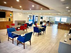 Holiday Inn Express Fall River North