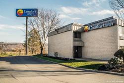 Clarion Pointe Jamestown