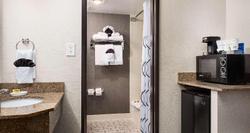 Best Western Plus Landmark Inn
