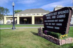 Mammoth Hot Springs Hotel