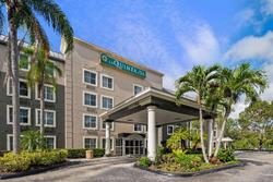 La Quinta Inn & Suites Naples Airport East I-75