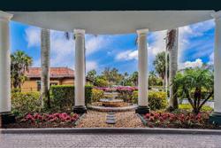 La Quinta Inn & Suites Naples Downtown